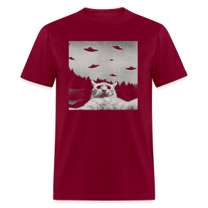 Cat Taking a Selfie UFOs Funny Classic T-Shirt - burgundy