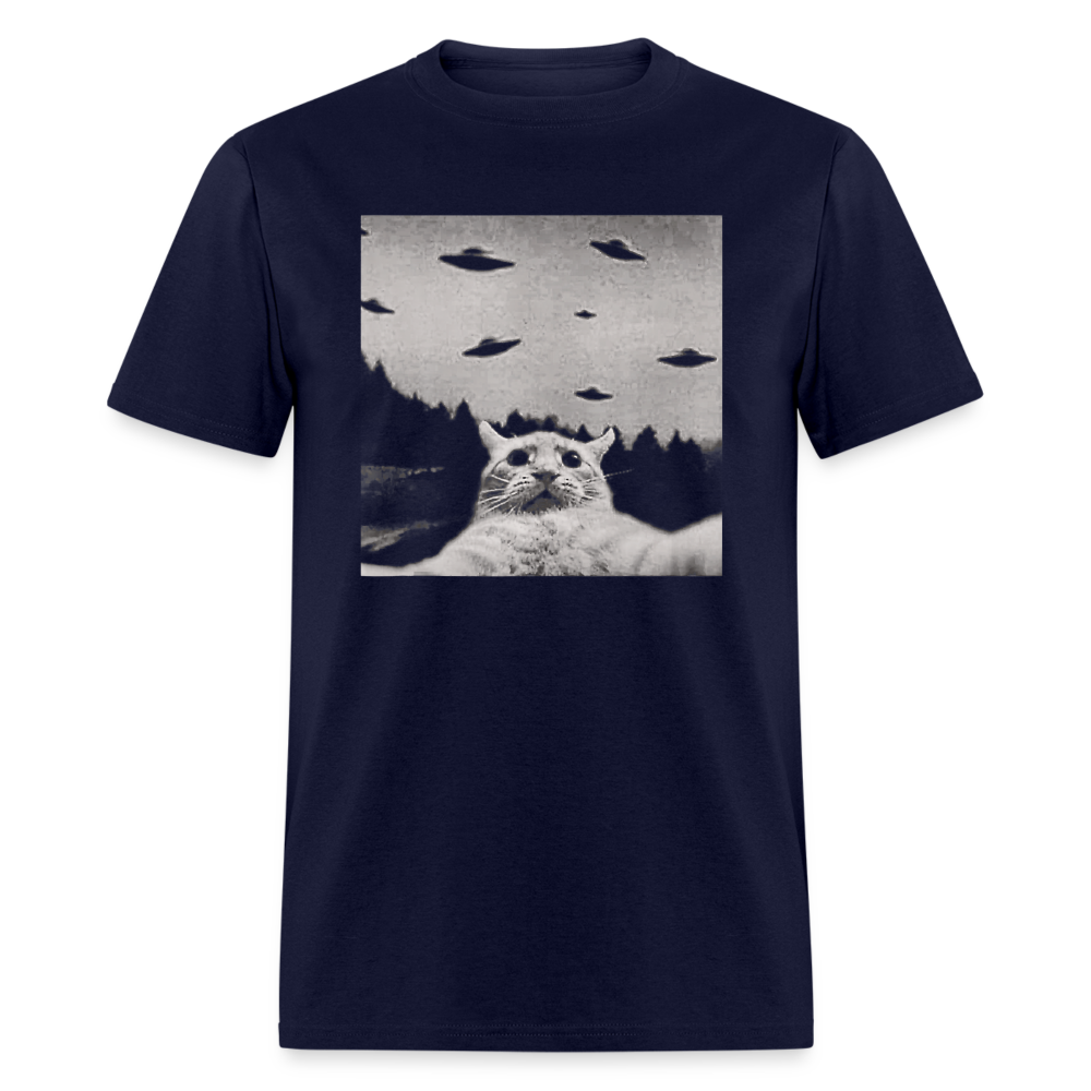 Cat Taking a Selfie UFOs Funny Classic T-Shirt - navy