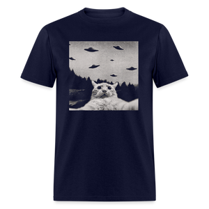 Cat Taking a Selfie UFOs Funny Classic T-Shirt - navy