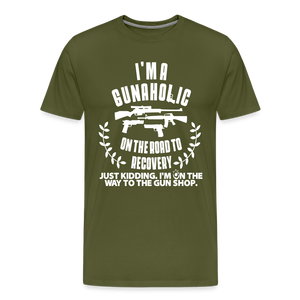 I'm a Gunaholic Funny Men's Premium T-Shirt - olive green