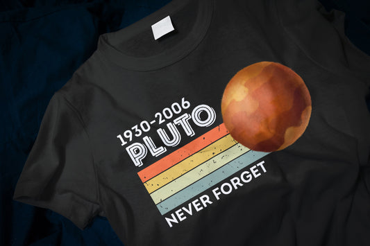 1930-2006 Pluto Never Forget Funny Classic Men's T-Shirt